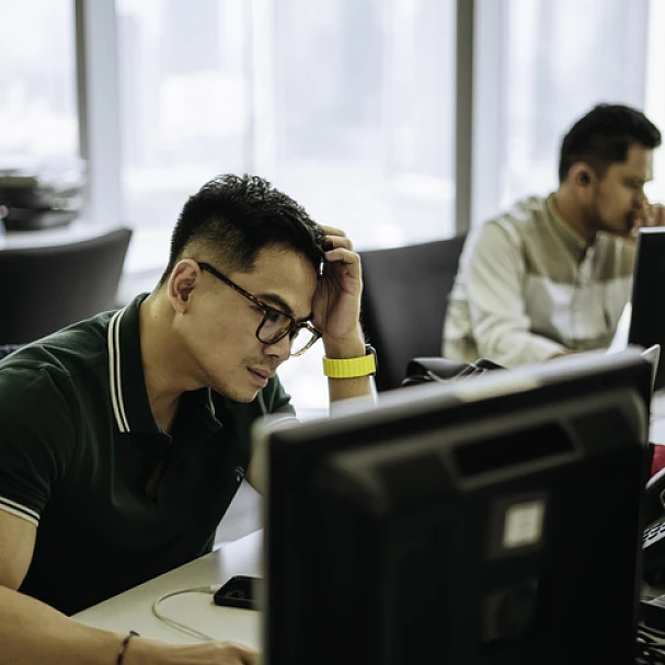 man struggling with imposter syndrome