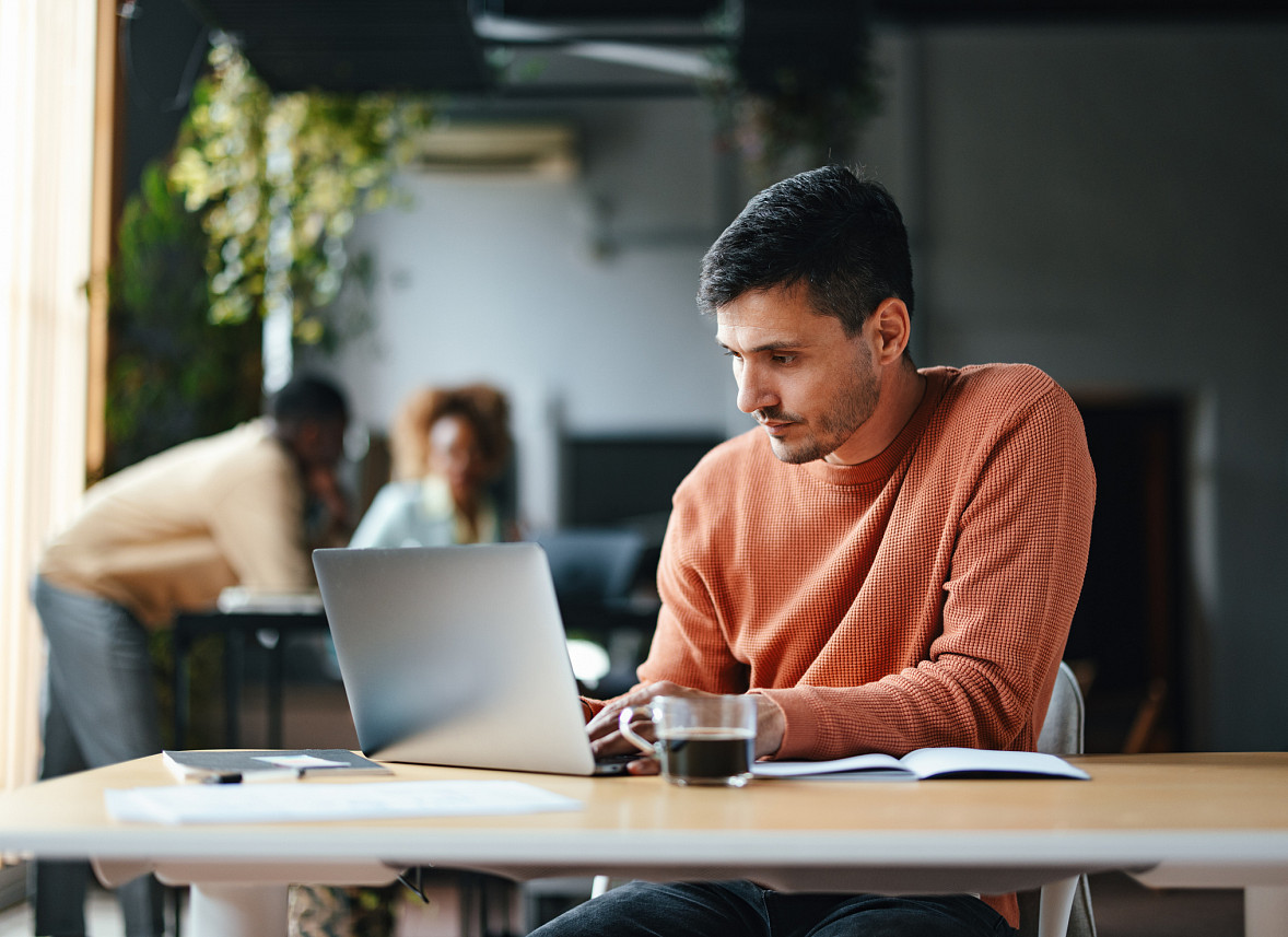 worker using linkedin for job search